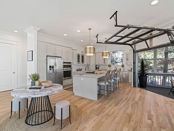 2nd image of 2007C Lombardy Ave