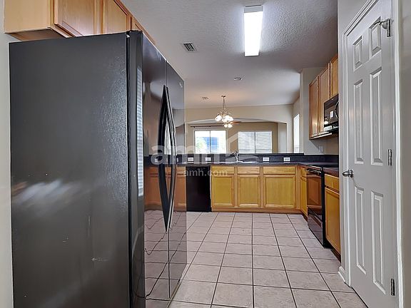 3rd image of 96067 Waters Ct