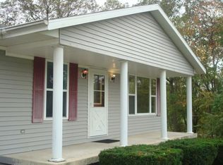 8233 E 30th Ave, Edgewood, IL 62426