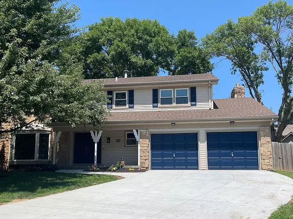 2302 S 154th Cir, Omaha, NE 68144