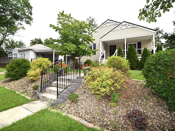 2nd image of 1008 Poplar Ave