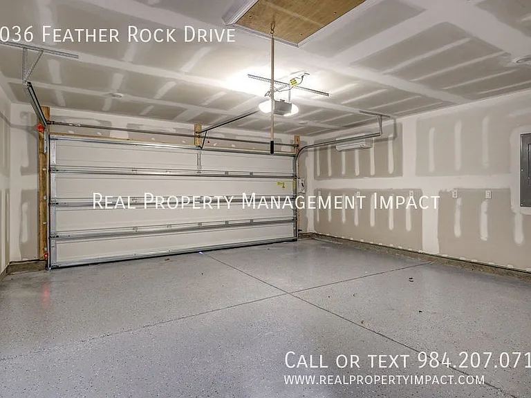 2036 Feather Rock Dr — Photo 33