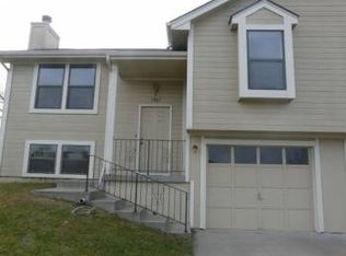1823 Gates Dr W, Platte City, MO 64079