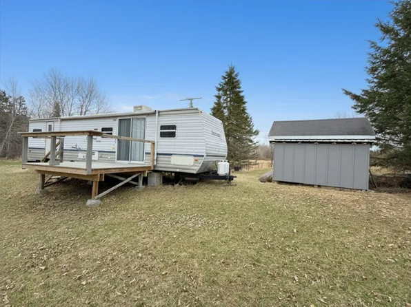 8219 Lone Wolf Dr NE, Pennington, MN 56663