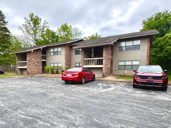 1520 E Boswell St #12, Batesville, AR 72501