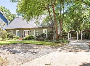 1441 Runnymede Ln, Charlotte, NC 28211