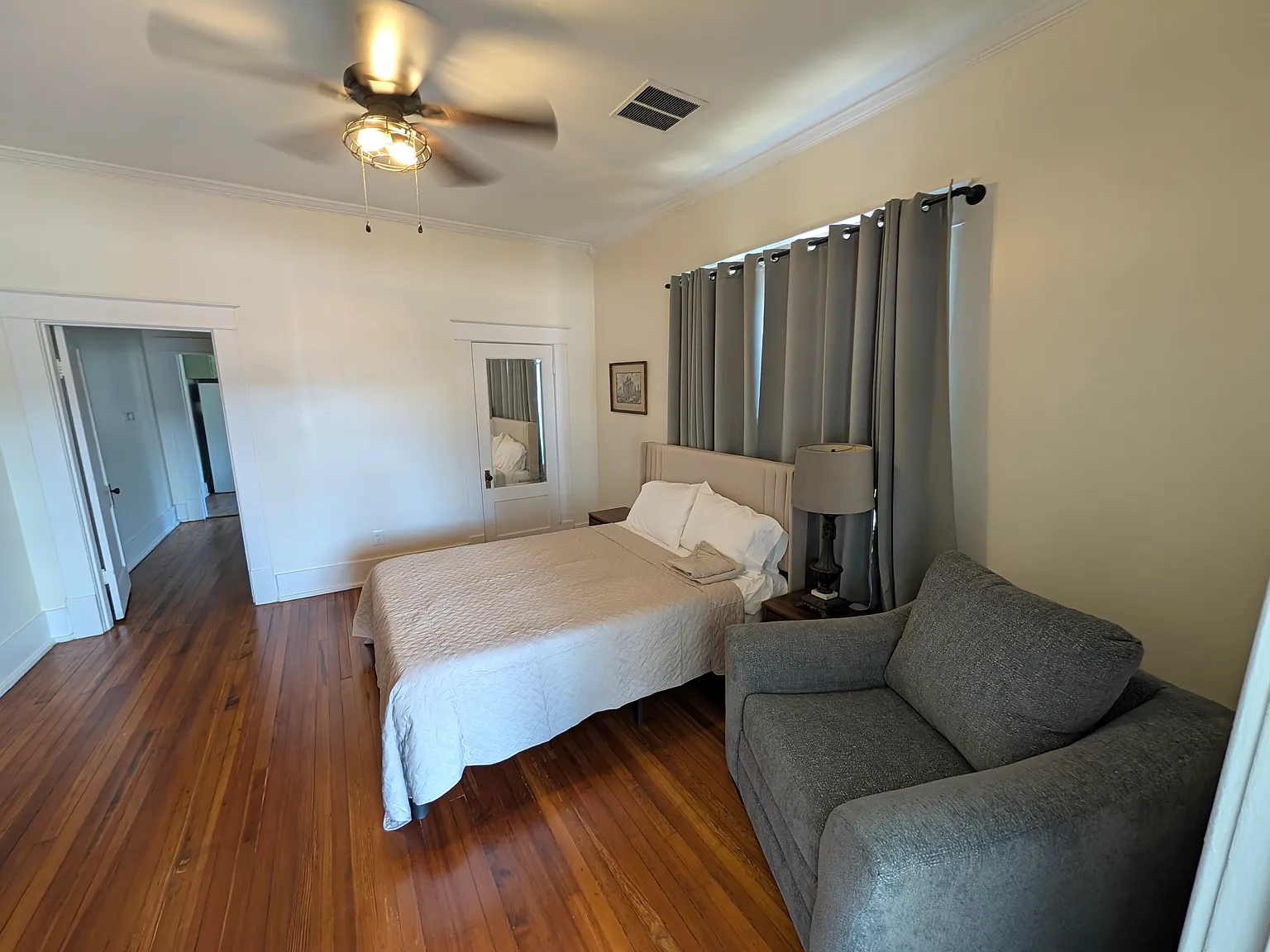 1 bed, 770 sqft, $1,700 — Photo 2
