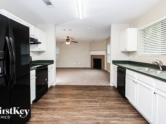 5th image of 709 Eagle Dr