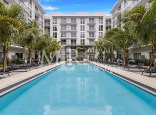 850 NW 43rd St #104, Miami, FL 33127