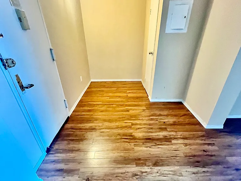13702 Northern Blvd #8G — Photo 11