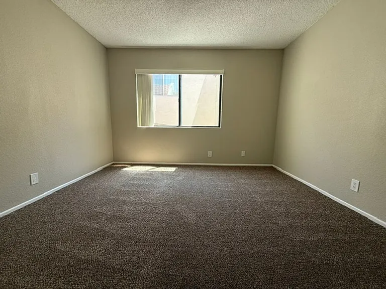 7235 Baird Avenue — Photo 11