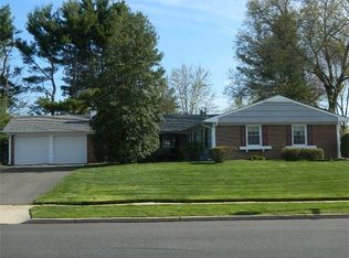 14 Mistletoe Dr, Matawan, NJ 07747