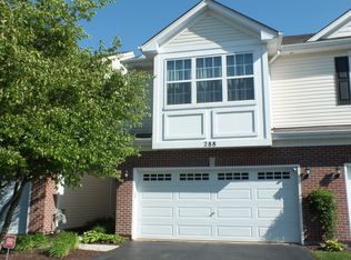 288 S Oak Creek Ln, Romeoville, IL 60446