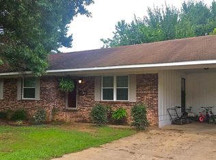 1602 Avenue 3 NE, Atkins, AR 72823