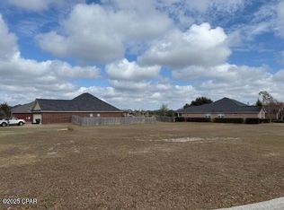 202 Lakeview Ter, Lynn Haven, FL 32444