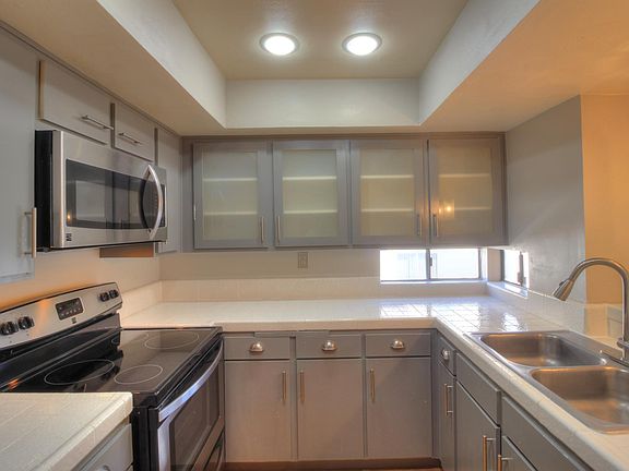 4th image of 400 N Louise St APT 205
