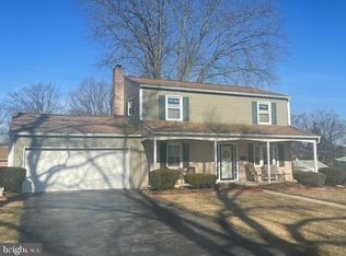 9 Cherrywood Rd, Wyomissing, PA 19610