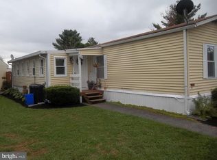 96 Maple Rd, Dover, PA 17315