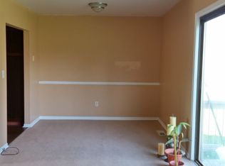 3945 Camelot Dr SE, Grand Rapids, MI 49546