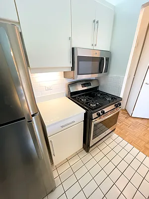 Rented by City Connections Realty | media 21