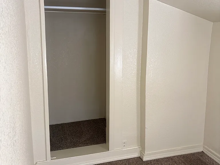 803 E Kiowa St #4 — Photo 3
