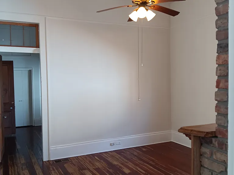 220 Amelia St — Photo 12