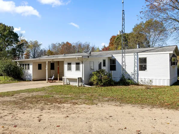 1544-18 Mile Rd NE, Cedar Springs, MI 49319