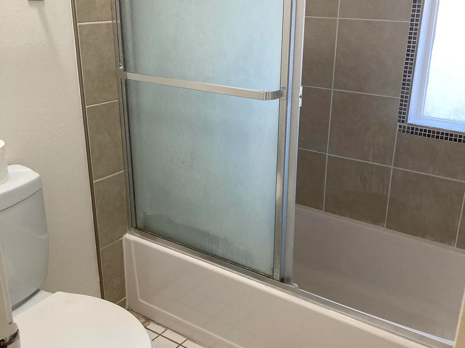 2 bed, 2.5 bath, 1353 sqft, $2,900 — Photo 2