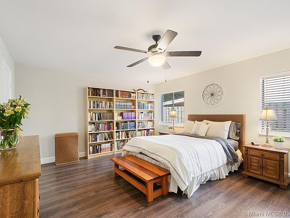 5th image of 9627 NW 48th St