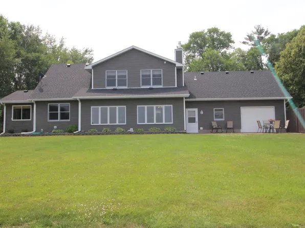 3100 Clover Way, Rush City, MN 55069