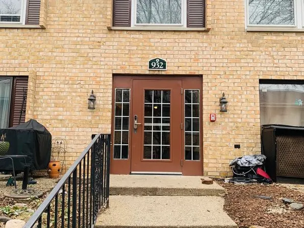 932 Westbrooke Way, Hopkins, MN