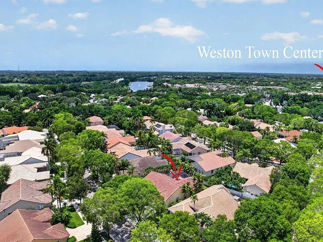 1959 Water Ridge Dr — Photo 15