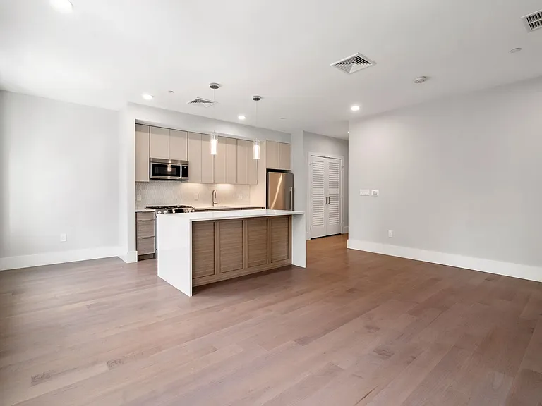 3193 Washington Street — Photo 119