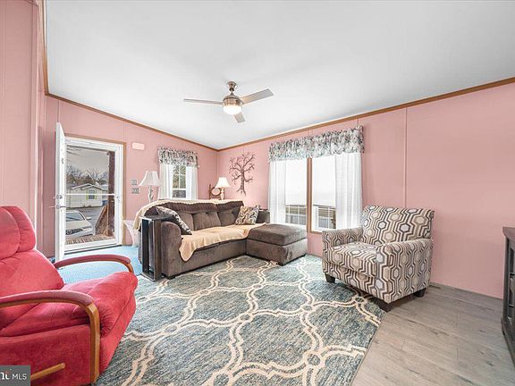 4th image of 64 Cedarwood Ln