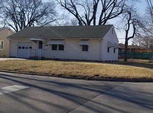 1039 W 9th St, Junction City, KS 66441