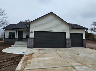 1124 S Sontag St, Derby, KS 67037