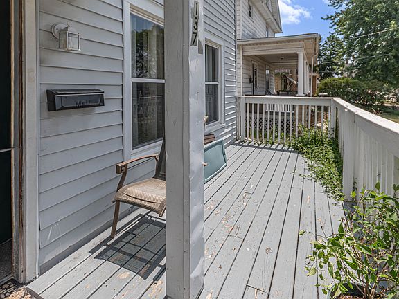 2nd image of 137 Summit St
