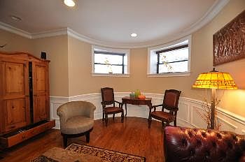 2nd image of 5016 S Blackstone Ave