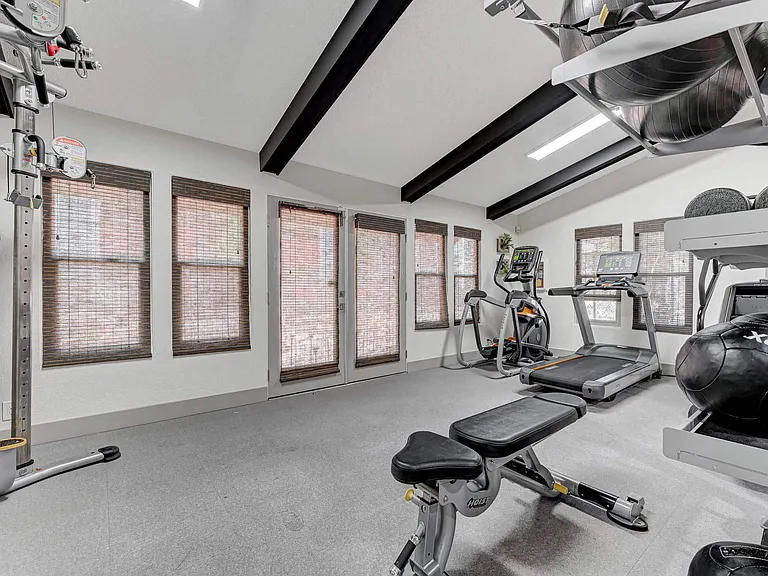 Namaste Apartments — Photo 38