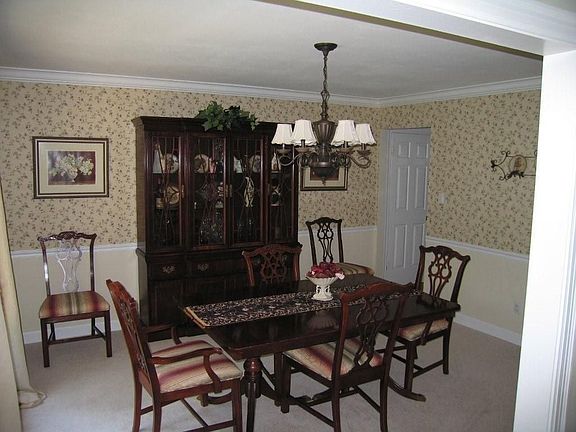 4th image of 16001 Park Forest Ct