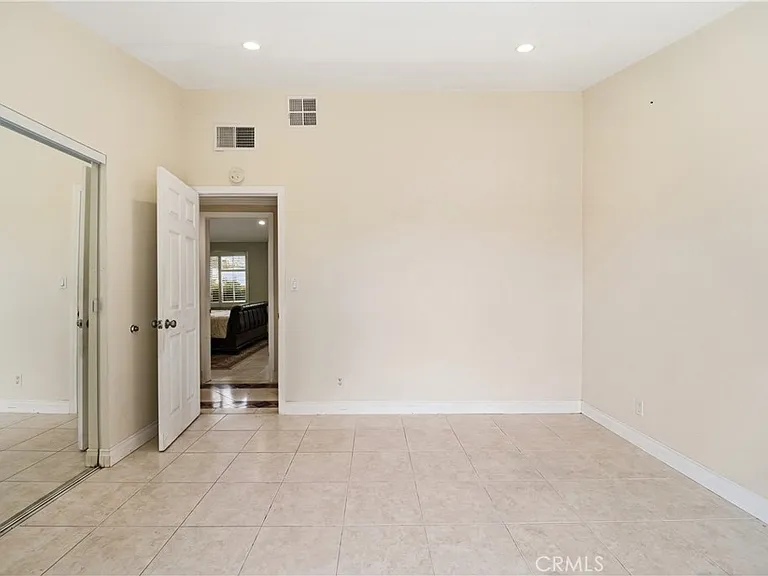 5543 Mason Ave — Photo 25