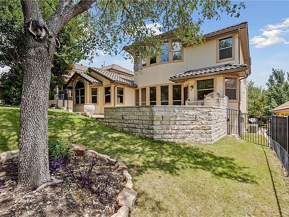 4th image of 11609 Woodland Hills Trl
