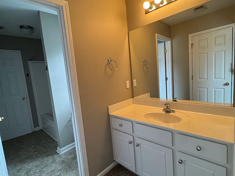 223 Milford Dr — Photo 24