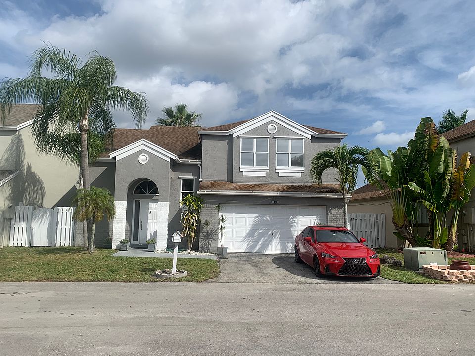 1st image of 10841 SW 11th Mnr
