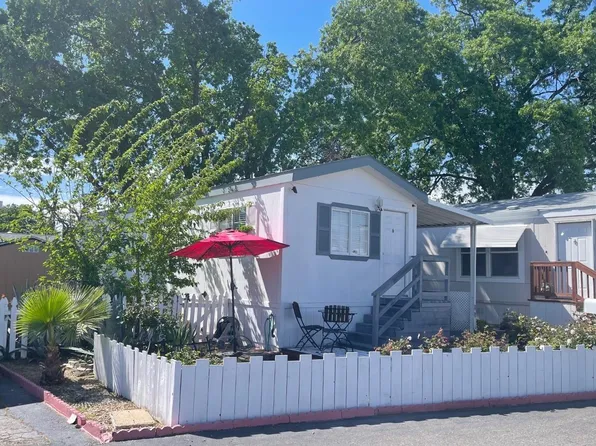 30 Hanover St, Citrus Heights, CA 95621