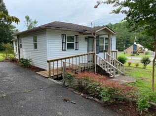 704 Moore Ave, La Fayette, GA 30728