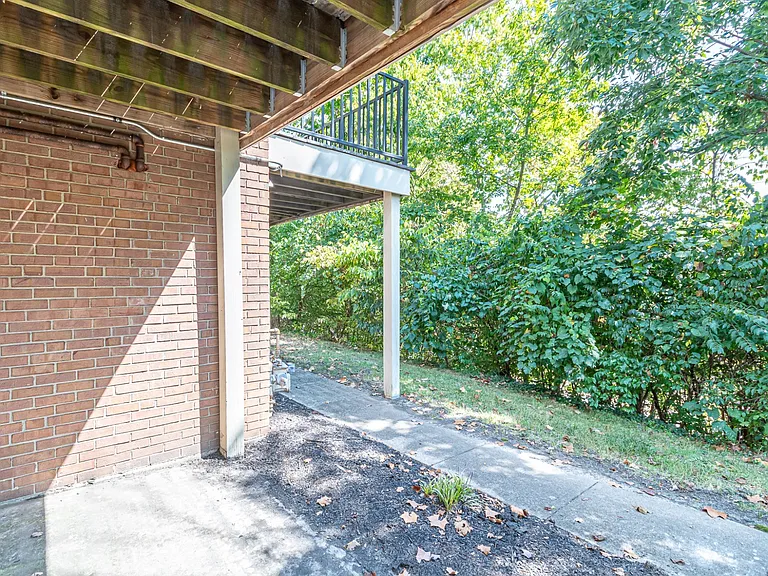 Trails at Mariemont — Photo 42