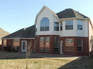 1648 Thomas Ln, Carrollton, TX 75010