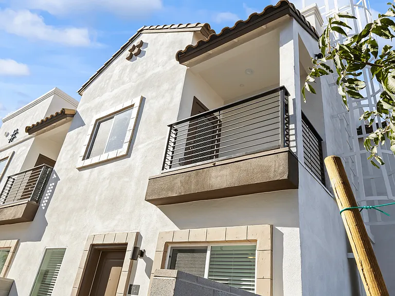 Elevation Townhomes — Photo 30
