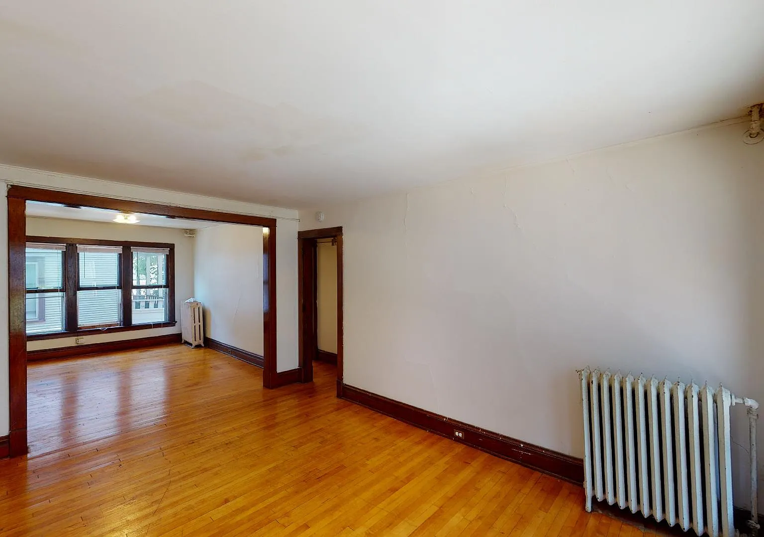 124 N. Breese Terrace — Photo 4